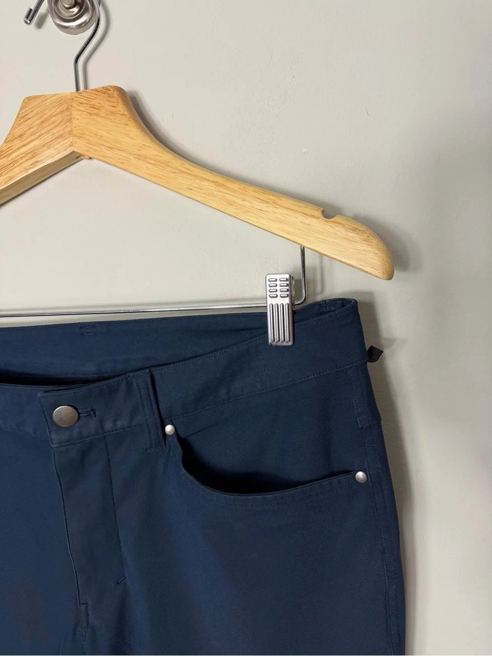 Lululemon Men's ABC Pants Navy Blue Slim Fit Warpstreme Size 31x30 *681